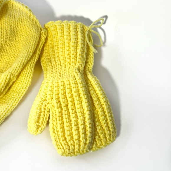 Hand Knit Child’s Hat, Scarf and Mittens Set - Picture 4 of 4